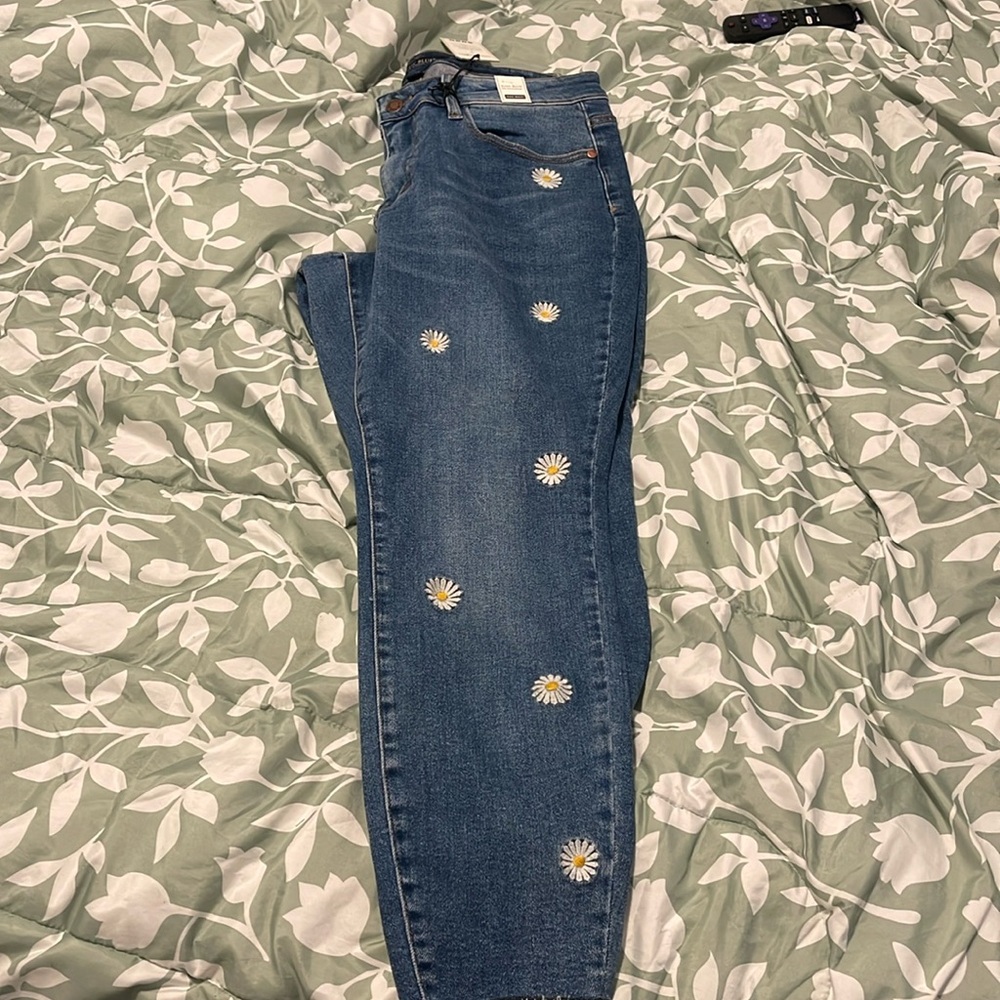 NWT  judy blue cropped jeans
